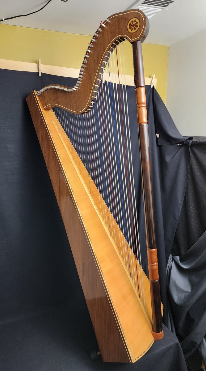 L. Ruiz Diaz Custom Concert Model Paraguayan Harp (used