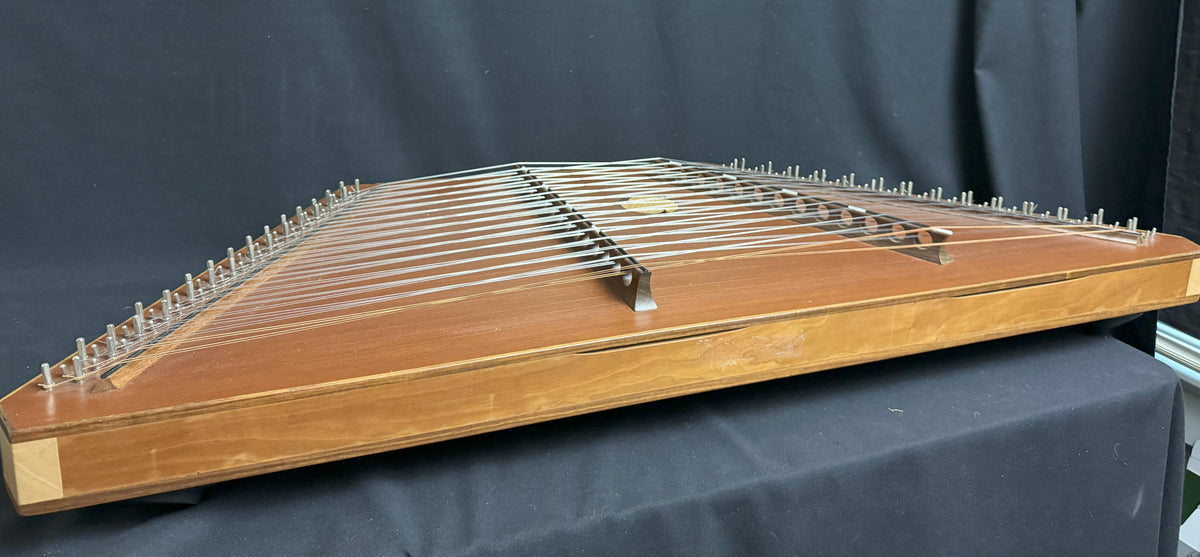 James Jones 15/14 Hammered Dulcimer With Case and Tristander System (u