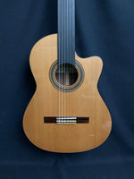 Altamira N600+ CE Fretless Classical Guitar (used)