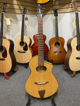 Veillette Flyer Guitar (used)