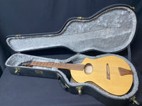 Veillette Flyer Guitar (used)
