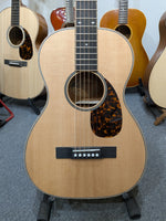 Larrivee 0-40-MH Guitar (used)