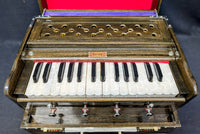 Wynne Paris Yoga Traveler Harmonium