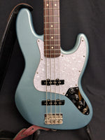 2004 Fender Jazz Bass (used)