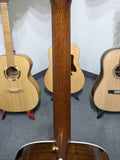 Taylor 810 Dreadnought Guitar (used)